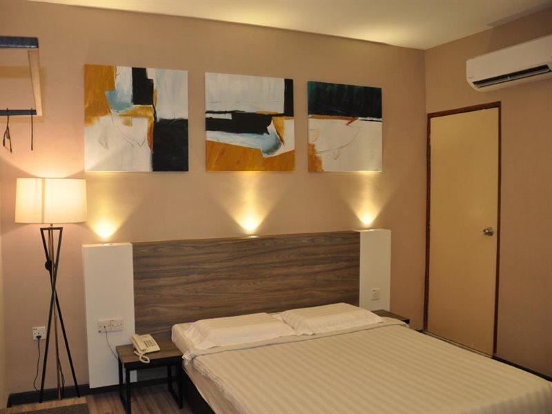 Frazel Inn Hotel Parit Buntar Exteriér fotografie