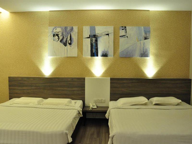Frazel Inn Hotel Parit Buntar Exteriér fotografie