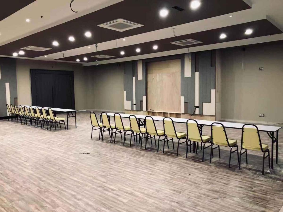 Frazel Inn Hotel Parit Buntar Exteriér fotografie